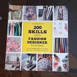 200 SKILLS EVERY FASHION DESIGNER MUST HAVE BOOK